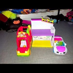 Shopkins bundle (only what is in picture)